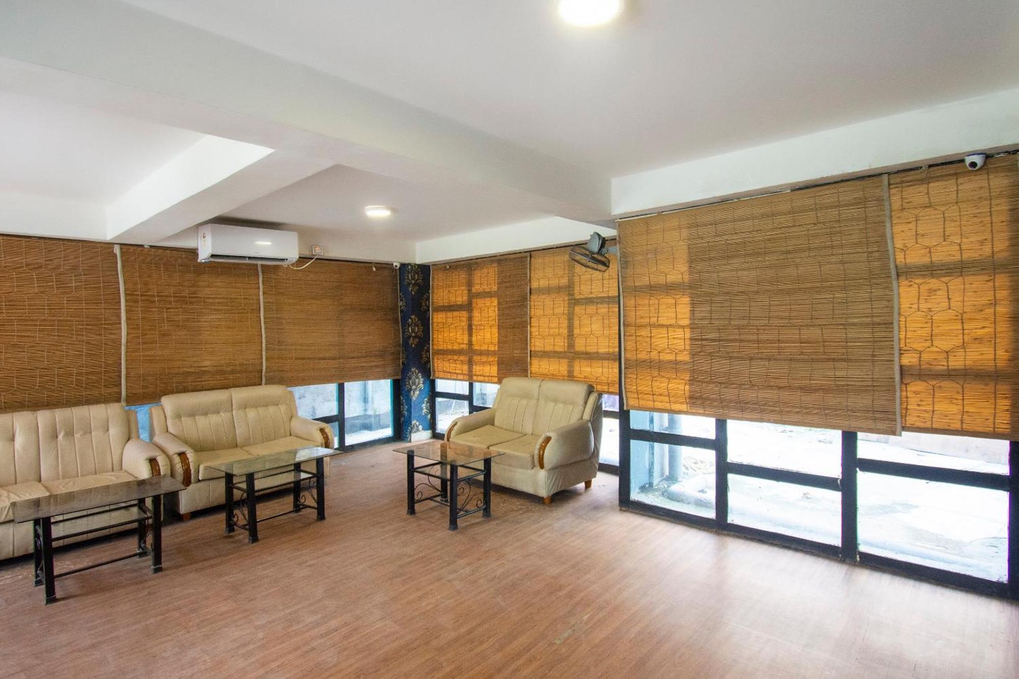 Hotel O Binayak Inn Calcutta Exteriör bild